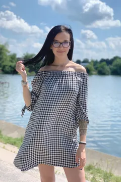 Maria, 27