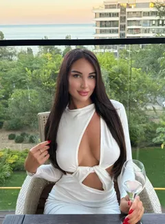 Sabina, 25