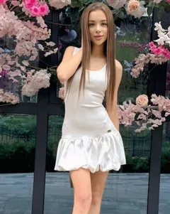 Anhelina, 22