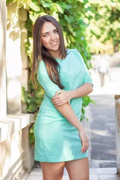 Ekaterina, 28