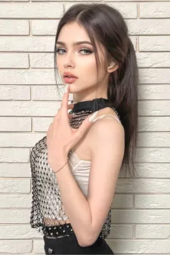 Marianna, 22