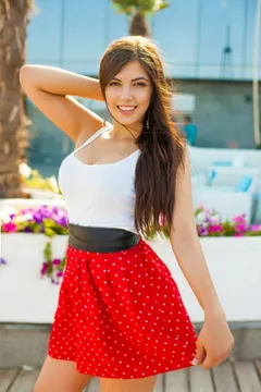 Viktoriya, 29