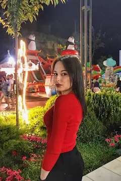 Anastasia, 28