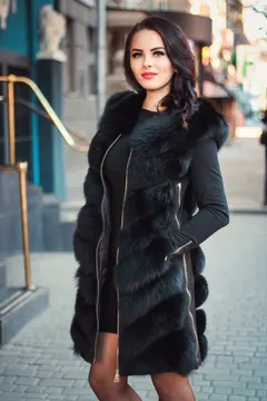 Svetlana, 28