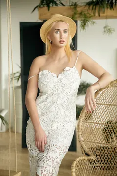 Lyubov, 34