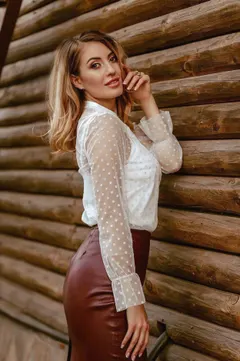Aleksandra, 31