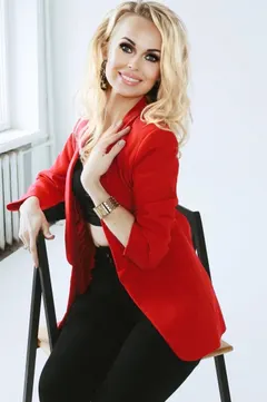 Natalia, 43