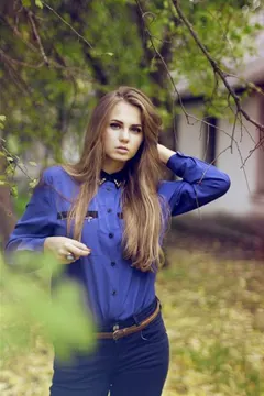 Viktoriya, 35