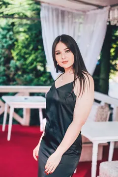 Yulia, 24