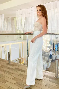 Viktoriia, 27