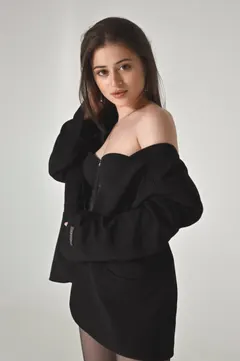 Karina, 21