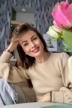 Hanna, 41