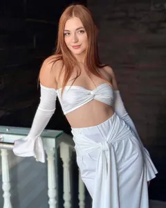 Mariia, 23