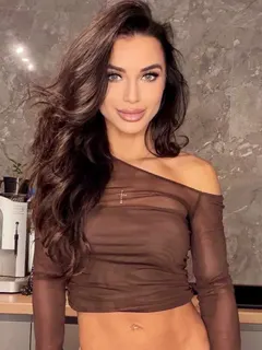 Irina, 37