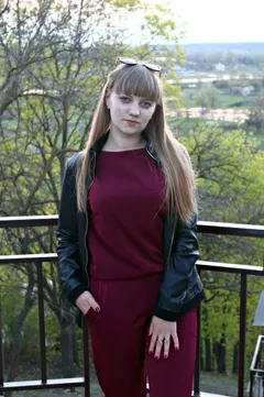 Yulia, 27