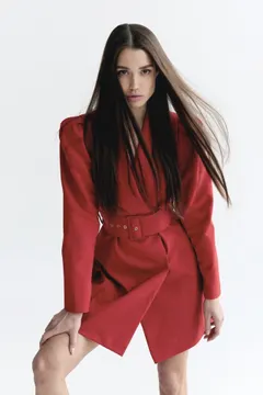 Anastasia, 31