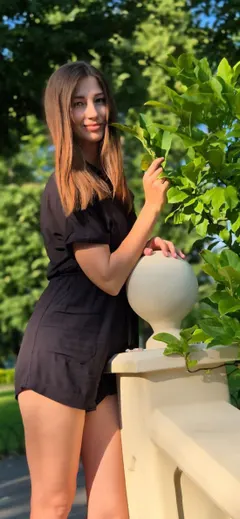Kateryna, 33