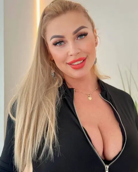 Viktoriia — photo 7