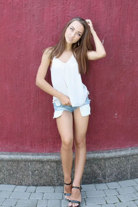 Valeriia — photo 8