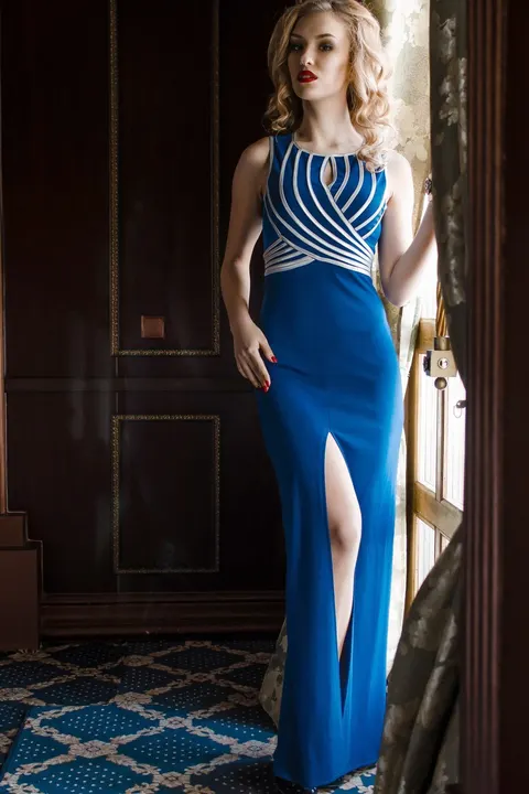 Elena — photo 7