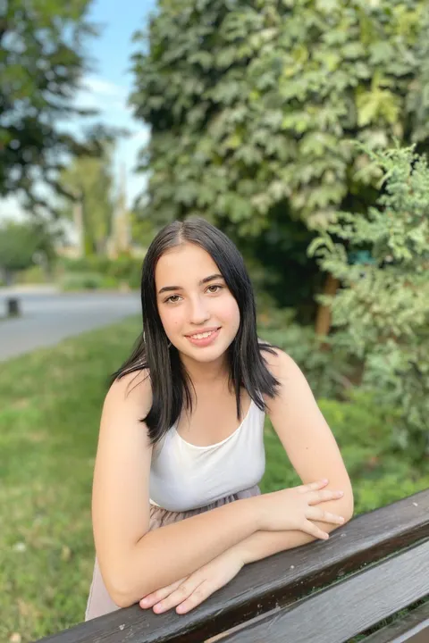 Yuliia — photo 7