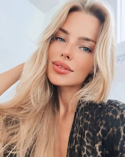 Olena — photo 8