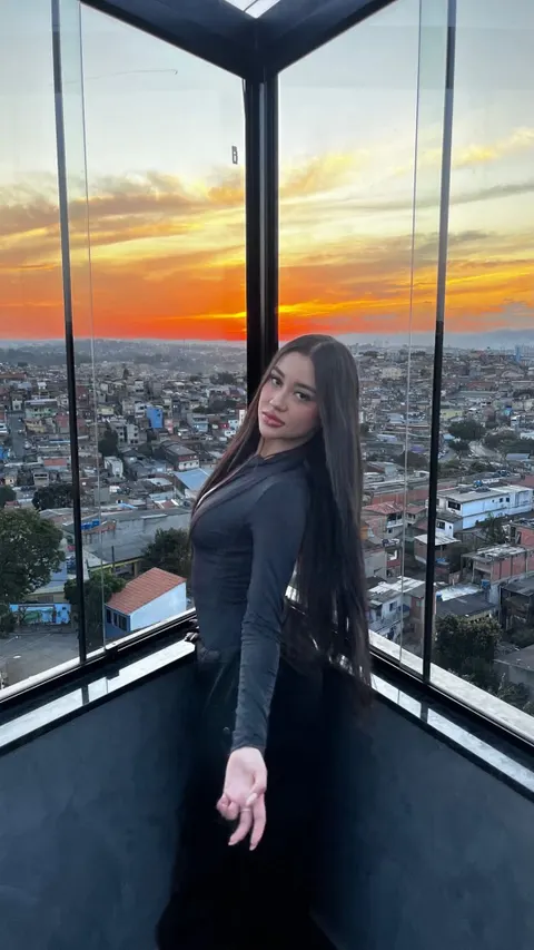 Larissa — photo 7