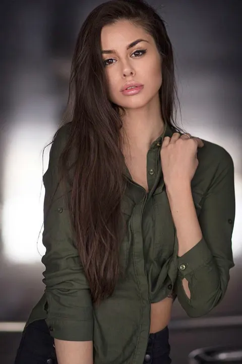 Alina — photo 7