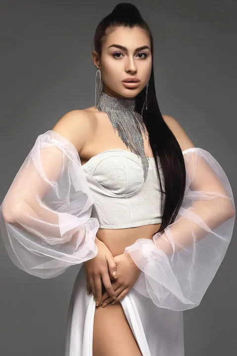 Anna — photo 7