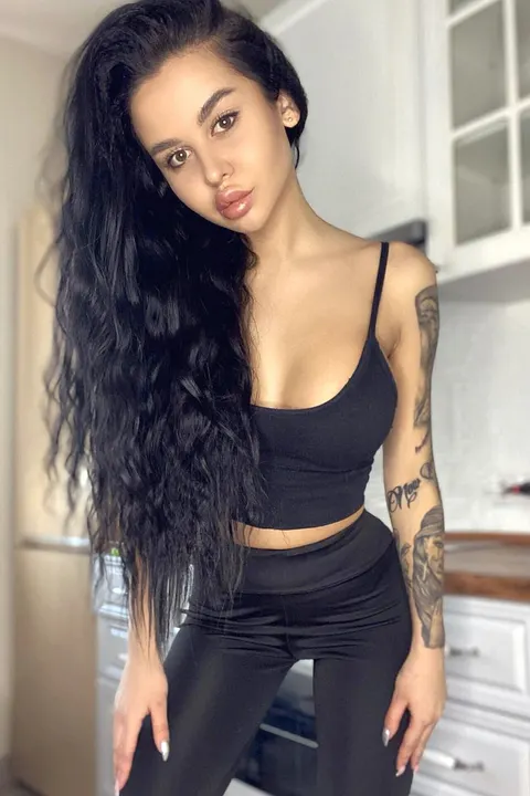 Alena — photo 6