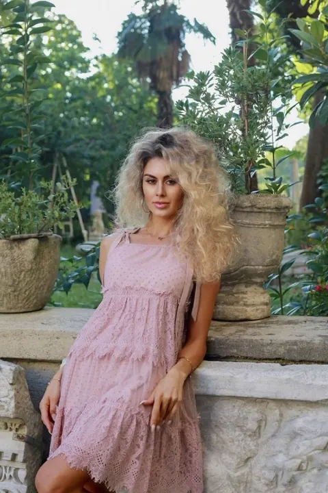 Elena — photo 7