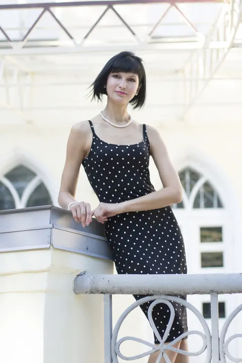 Elena — profile photo