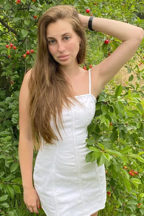 Karina — photo 8
