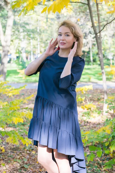 Elena — profile photo