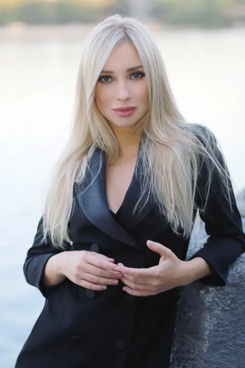 Olena — photo 7