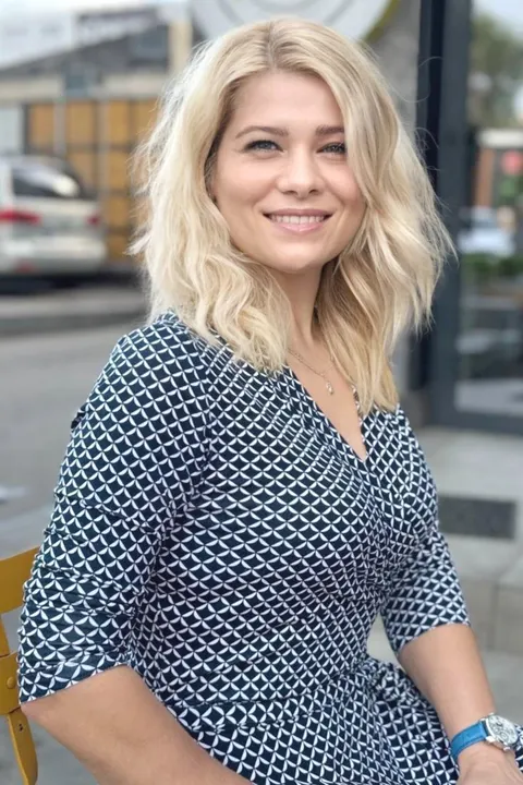 Elena — photo 8