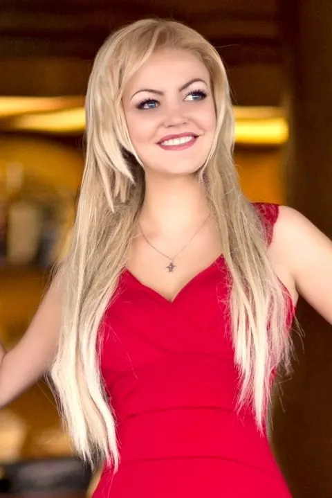 Julia — photo 7