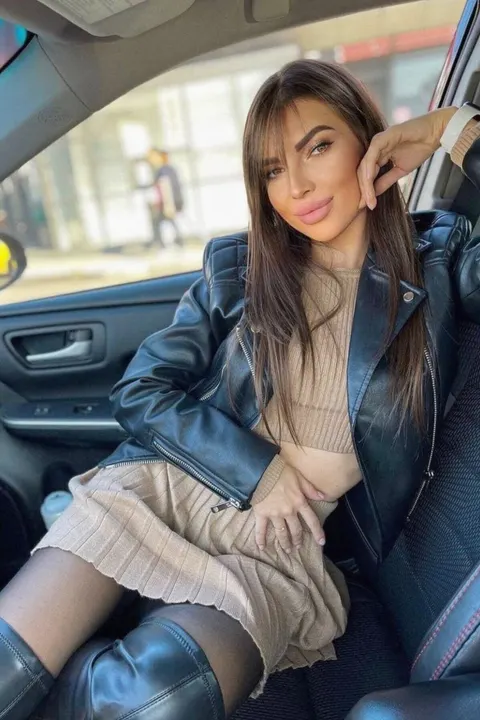 Oksana — photo 7