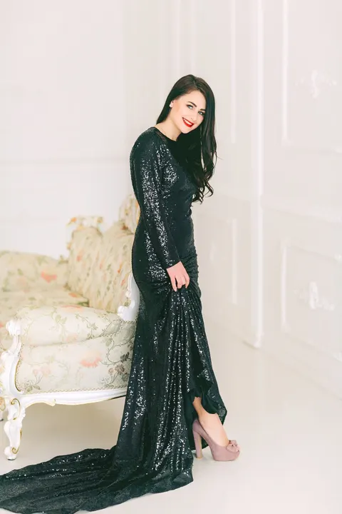 Elena — profile photo