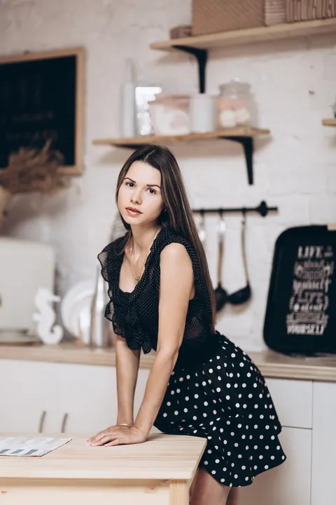 Alena — photo 7