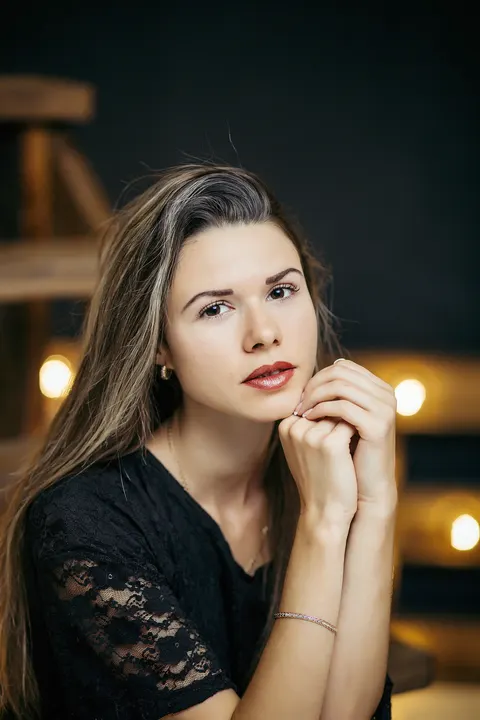 Alena — photo 8