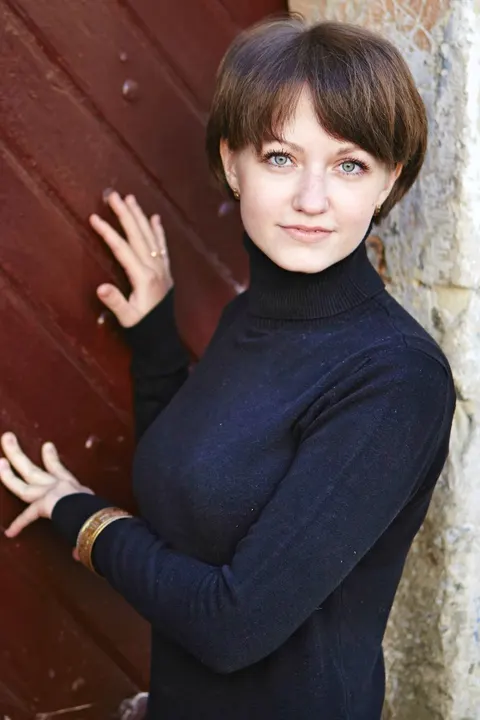Julia — photo 7