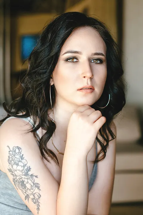 Elena — photo 7