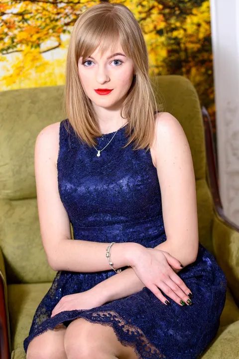 Karina — photo 8