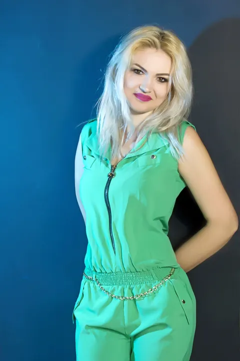 Alina — photo 8