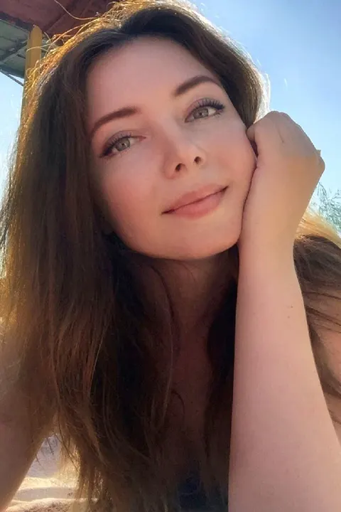 Elena — photo 8