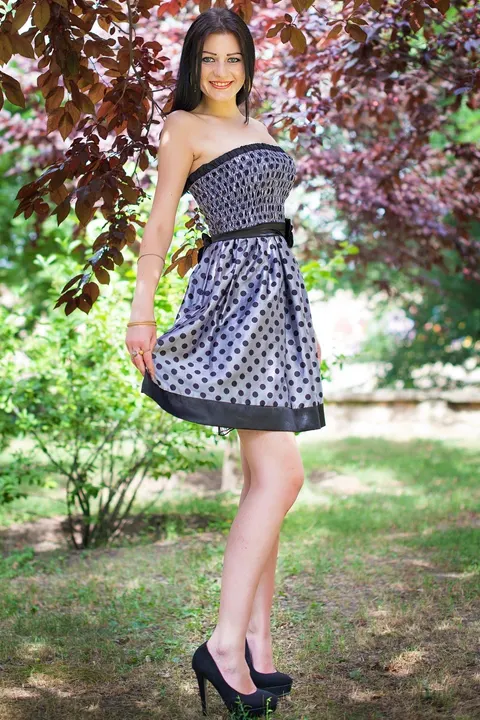 Elena — photo 7
