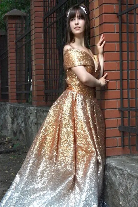 Elena — photo 6