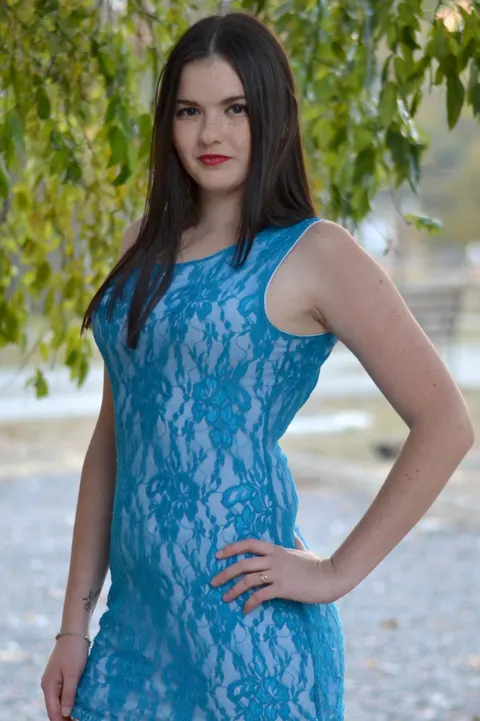 Yuliya — photo 8