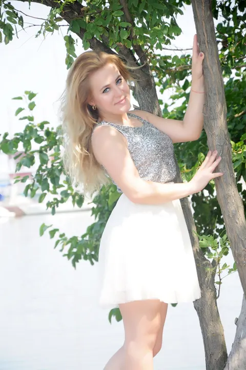 Elena — profile photo